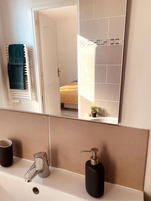 Apartamento Proche Paris-Calme-Wifi-Netflix Villejuif Exterior foto