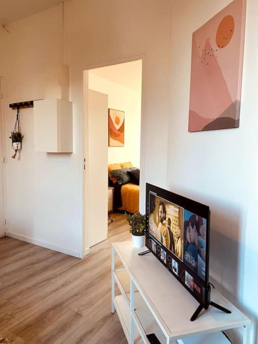 Apartamento Proche Paris-Calme-Wifi-Netflix Villejuif Exterior foto