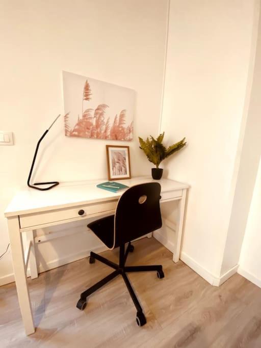 Apartamento Proche Paris-Calme-Wifi-Netflix Villejuif Exterior foto
