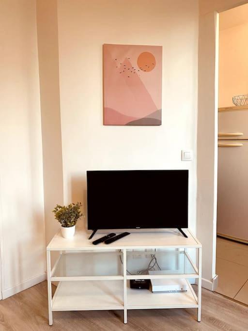 Apartamento Proche Paris-Calme-Wifi-Netflix Villejuif Exterior foto